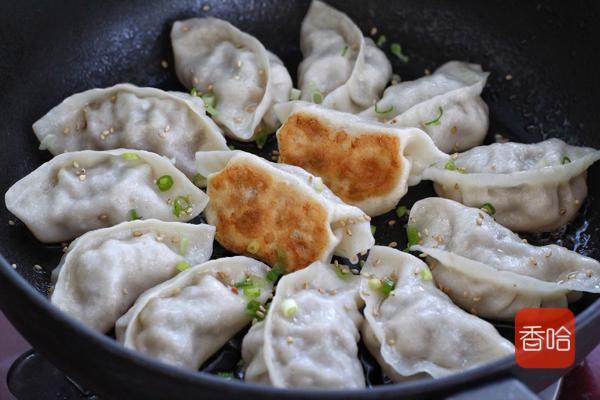 冬至后该吃它了！调馅必放这2样，做出来的饺子又香又好吃