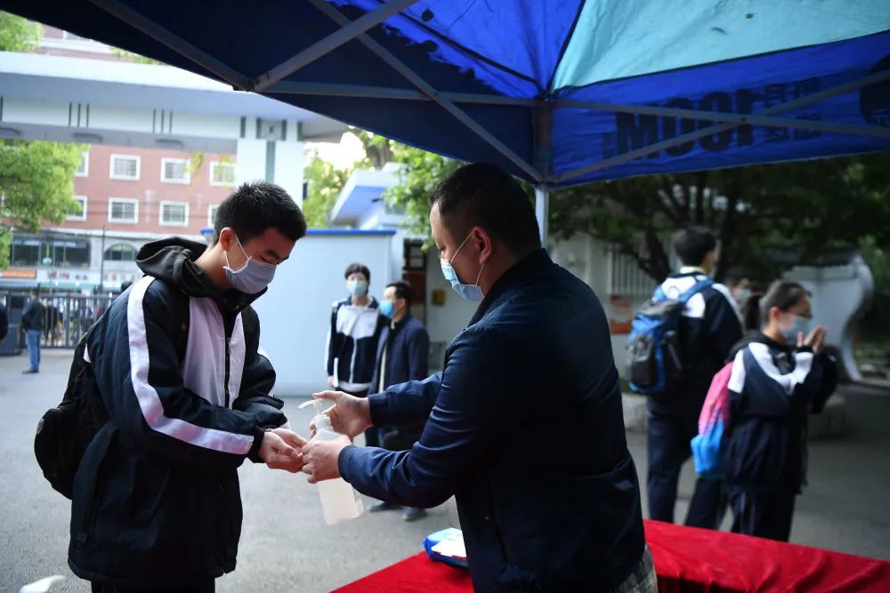 【暖先生格调】转给家长！开学在即，帮孩子准备好这10件事！家有考生，还要做好这3点