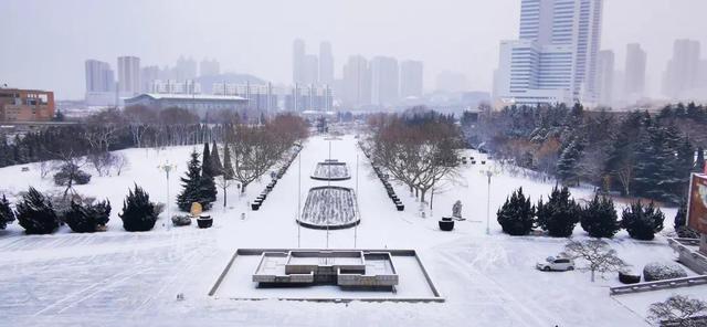 定格！雪中海大