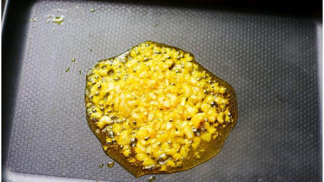 大人小孩都喜欢吃的糖醋荷包蛋，酸甜开胃很好吃，让人念念不忘