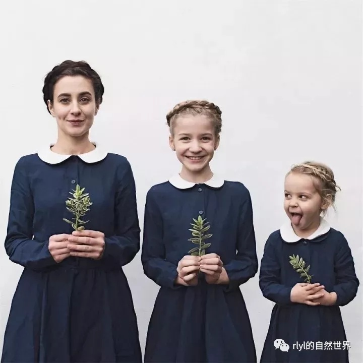 「细雨微凉」母女三人凭借一组照片爆红ins，网友直呼：又来骗我们生女儿。