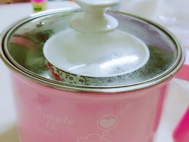 [你的育儿经]辅食贴士|这款肉嫩鲜美的鳕鱼菠菜粥来帮你打开你家宝宝的胃