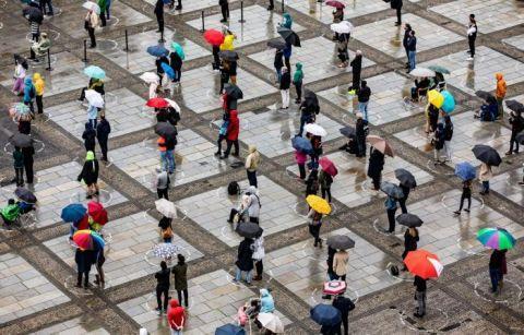 光明网|视界|柏林举办露天音乐会 观众需预约现场“站位”