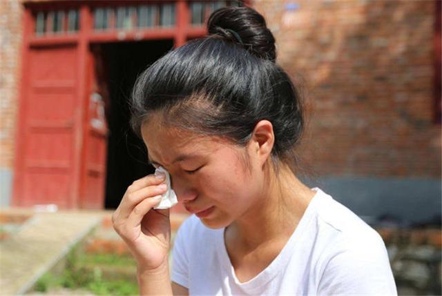 【你的育儿经】这3种水果容易导致“白血病”,医生建议:孩子再馋也不要吃