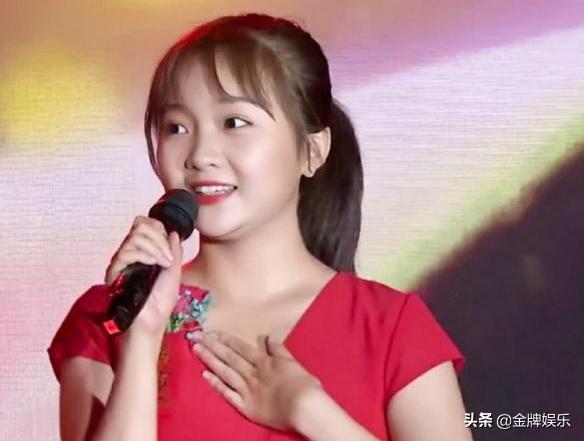 著名童星林妙可减肥成功，瘦成了锥子脸，都可以参加女团选秀了|天天观娱乐