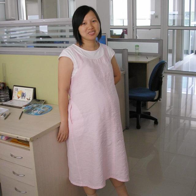 天使宝贝▲宝宝在腹中害怕妈妈做这些，肆无忌惮的母爱，孕妈是在“玩火”