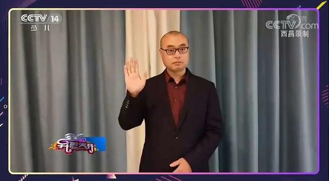 超级宝妈▲怎么让孩子赢在未来?玩一玩莫比乌斯环让孩子终生受益