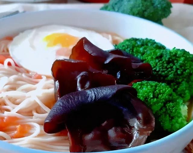 36款家常美食集锦，老少皆宜好吃不腻，家人吃的很开心