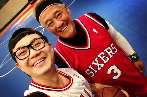 资讯早知道：大鹏和柳岩捆绑营销10年，谁笑到了最后？