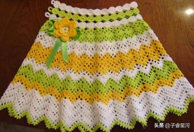 「你的育儿经」穿上手工编织的小裙子，您家宝宝就是最美的妞！喜欢的来仿！
