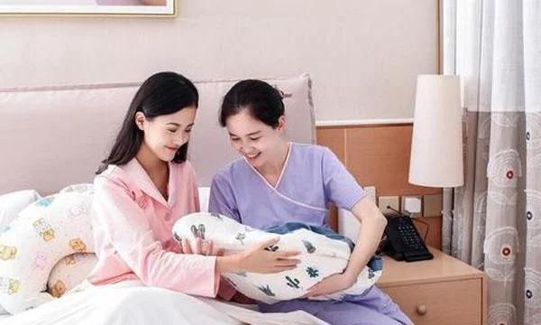 「你的育儿经」金牌月嫂总结：学好这几条坐月子的经验，基本上能远离月子病