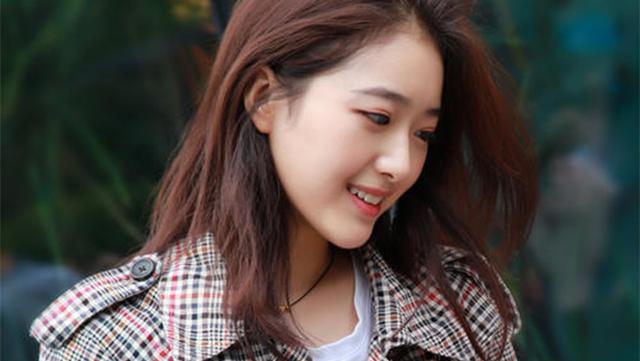 小瓶盖|第一届《超女》8强现状如何？4人销声匿迹，冠军处境让人心酸