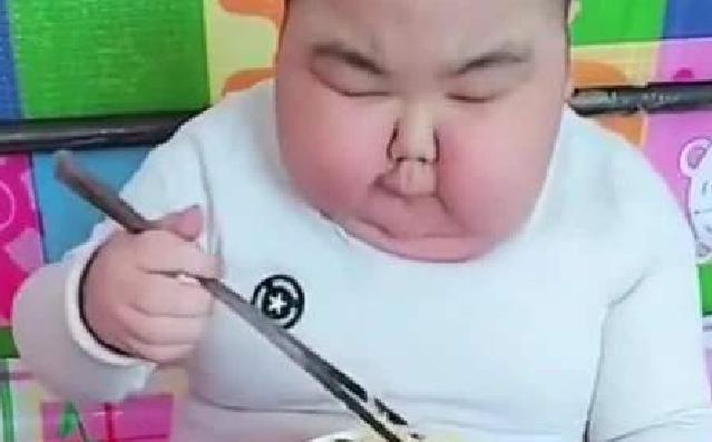 你的育儿经|6岁女儿停止长高,送医检查后,父母遭医生怒斥:啥都给娃吃