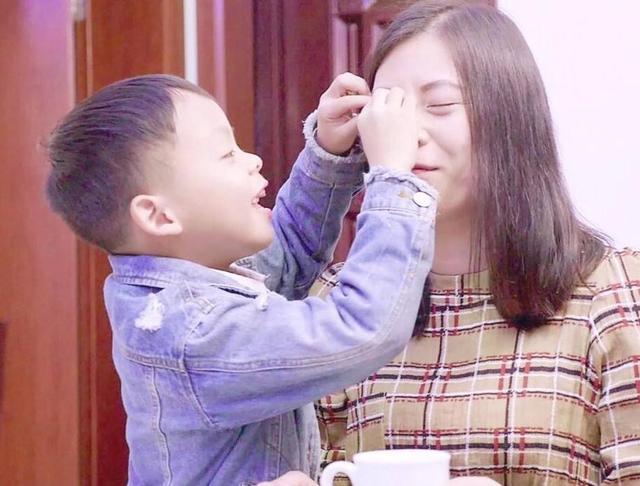 你的育儿经|一个人带娃太难了！宝妈分享带娃的六种“劫难”，你在第几层？