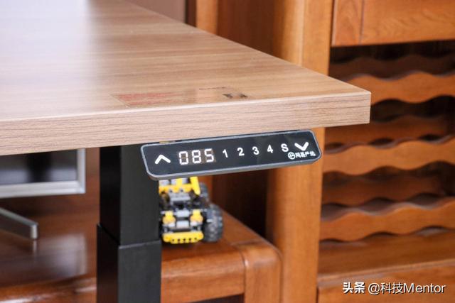 一张好桌子真的有那么重要么？网易严选电动升降桌给出了标准答案