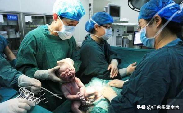 超级宝妈■90后产妇哭诉：脱裤子只是开始，“生个孩子，丢了20几年的尊严”