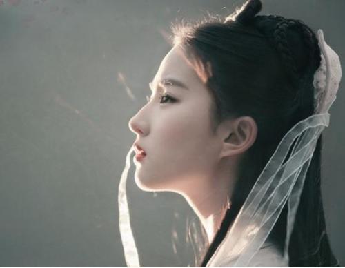 笙笙千离|以为是原名，其实是艺名，刘亦菲好听，看到赵今麦，原名更好听