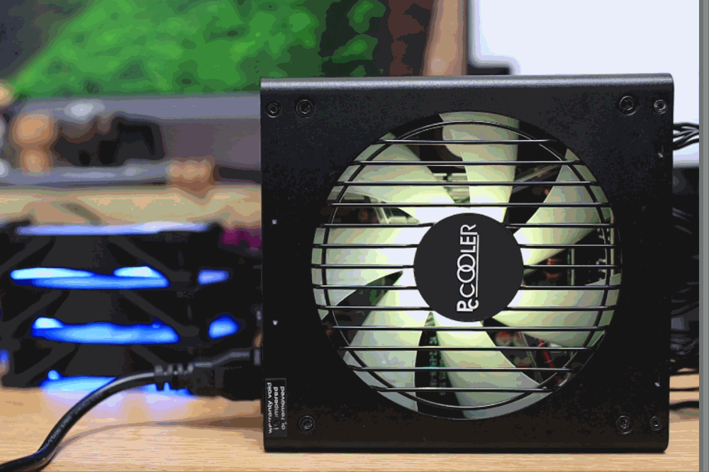 质保10年，买了绝对不亏，机箱里最值得投资的硬件，超频三七防芯