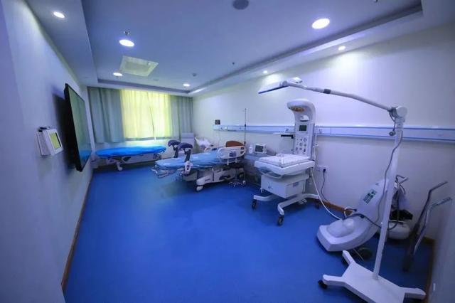 超级宝妈▲点赞 | 阎良区人民医院母婴护理中心正式投入使用啦~