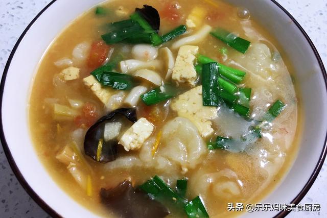 明日大雪，用6种食材做一锅特色面食，好吃又营养，冷天吃真舒服