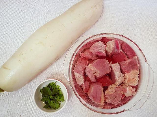 放开那块牛肉，交给电饭锅来