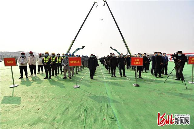 制造|河北文安18个项目集中开工