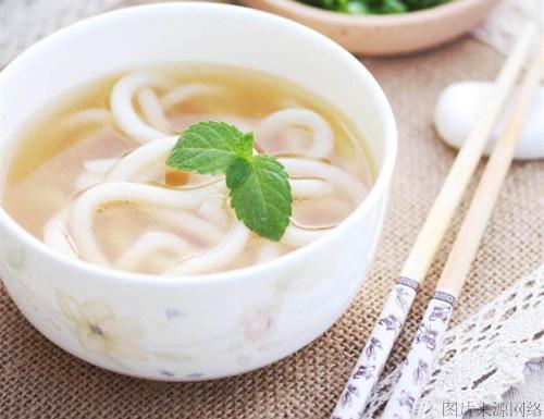 你的育儿经：1岁宝宝面条辅食，营养好吃卖相佳，宝宝连汤汁都吃光