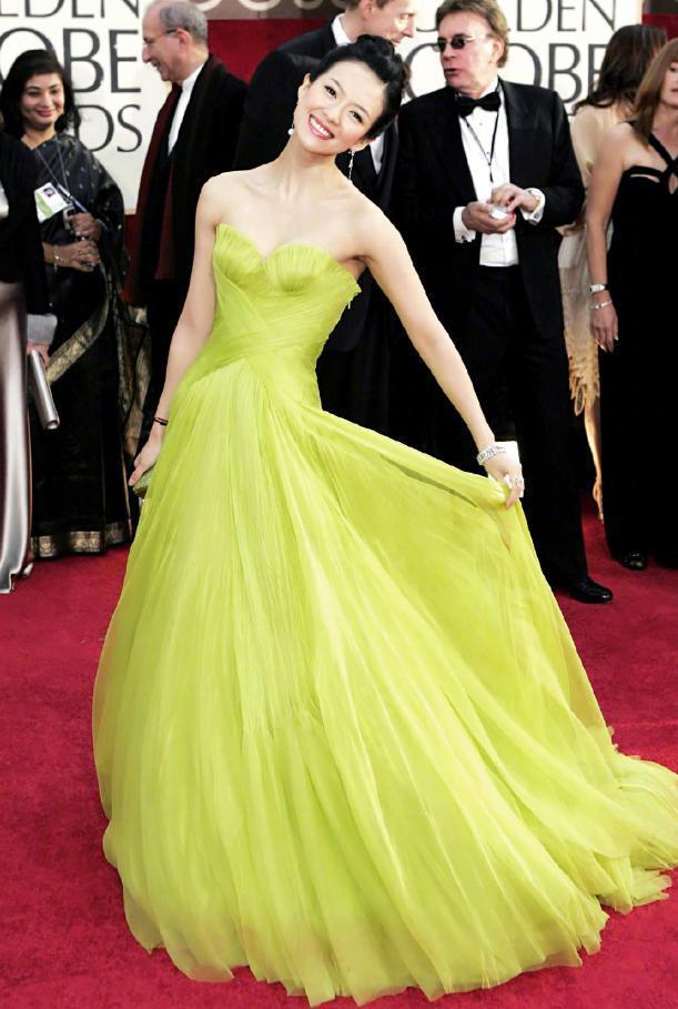 风驰|章子怡造型你给打几分?多年前穿“柠檬裙”走国际红毯,出尽风头