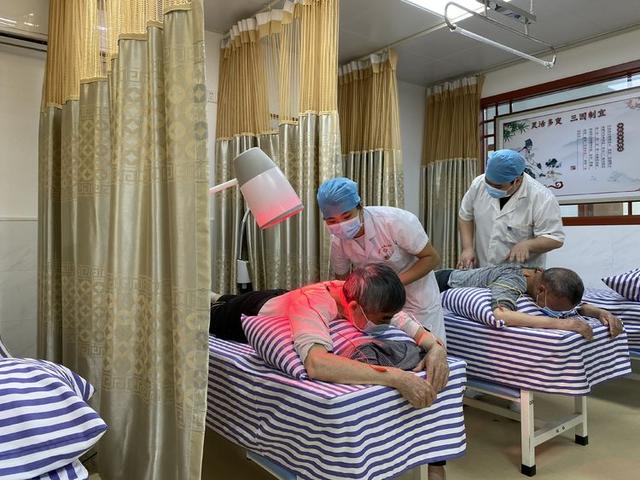 服务|足不出村，“一元钱看病”！西成村中心卫生站开业