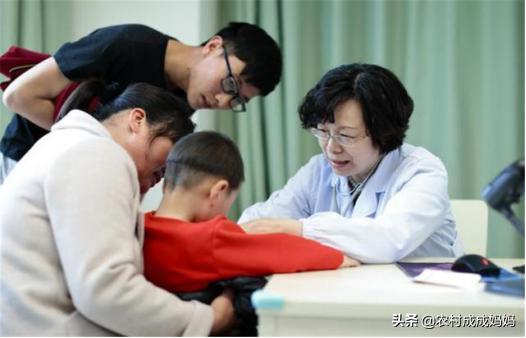 [你的育儿经]9岁孩子1米5，妈妈天天给炖骨头汤，没想到害了孩子
