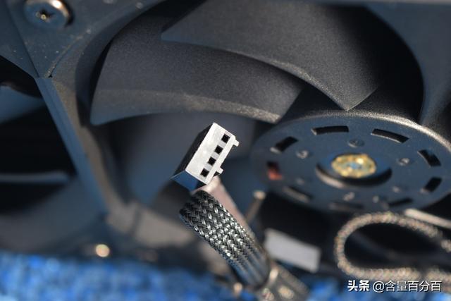 10700K新搭档，利民360冰封幻境一体式水冷装机点评