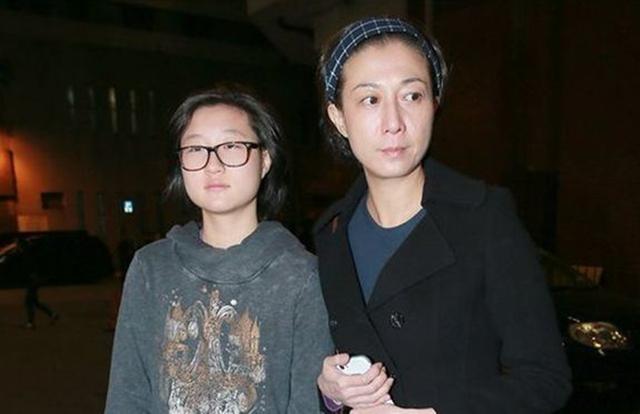 瞧这一家子|“妈妈,是为你好”以爱之名的爱太重,孩子:请给我自由