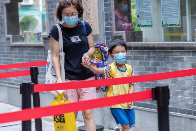 超级宝妈|萌娃归队！番禺第一批4.3万名幼儿今天回园，多图直击，看看有没有萌翻你？