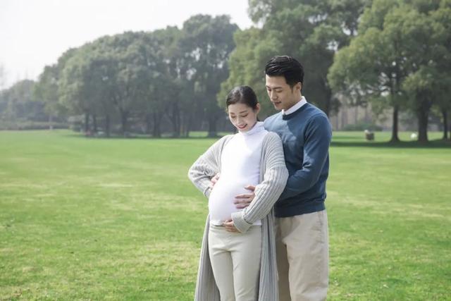 伐木累|孕晚期妈妈要不要继续上班呢？都有哪些需要注意的？