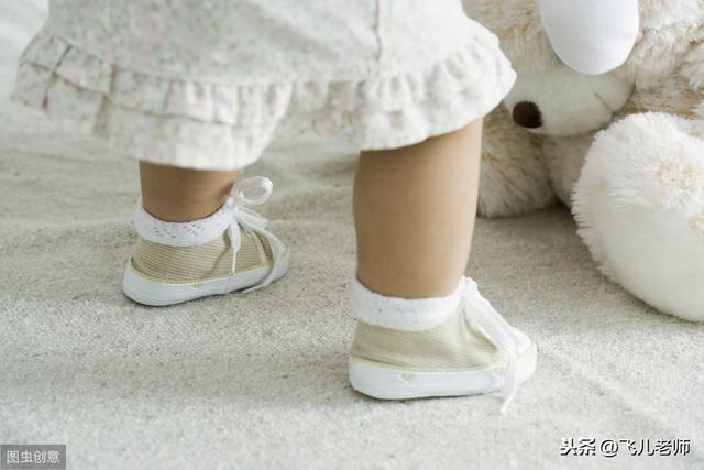 「超级宝妈」如何帮宝宝选择适合的鞋子?