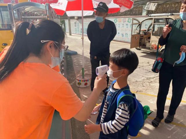 「你的育儿经」幼儿园开学，最后一批“小萌娃”终于“回笼”