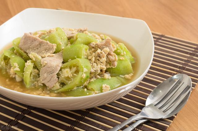 炒白瓜要焯水吗？容易炒熟吗