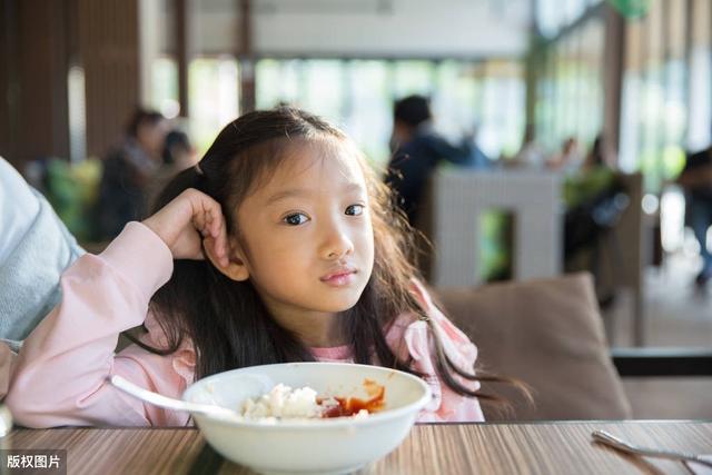 #你的育儿经#你的孩子在幼儿园总是吃不饱吗？专家告诉你，是有这三点原因