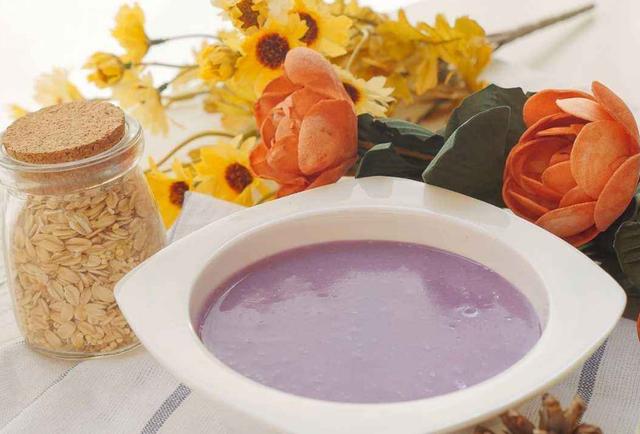 大眼睛的女孩|8个月宝宝体重23斤，体检时被医生批：米糊没什么营养，要少吃