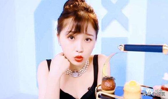 为什么95年的虞书欣一个素颜就老成这样|资讯早知道