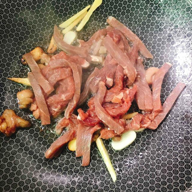超级宝妈▲家里条件再差也要给孩子吃它，每周吃2次，补钙健脑，长高个