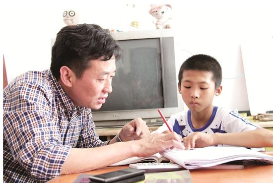 #你的育儿经#孩子写作业太磨叽，3小时写了7个字，亲妈被气哭