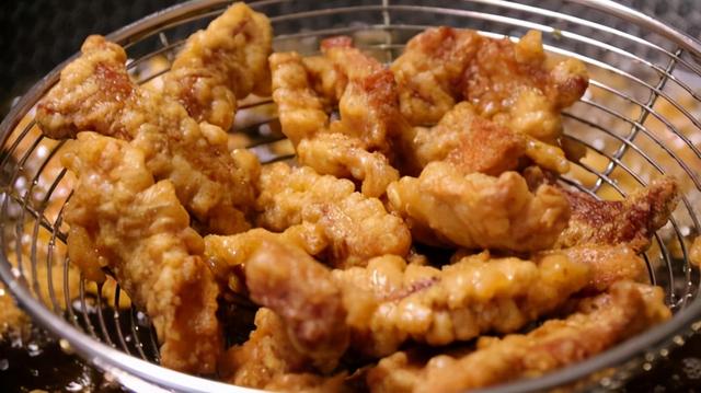 山东名菜酥羊肉怎么做？厨师长手把手教你，羊肉入口即化软嫩鲜香