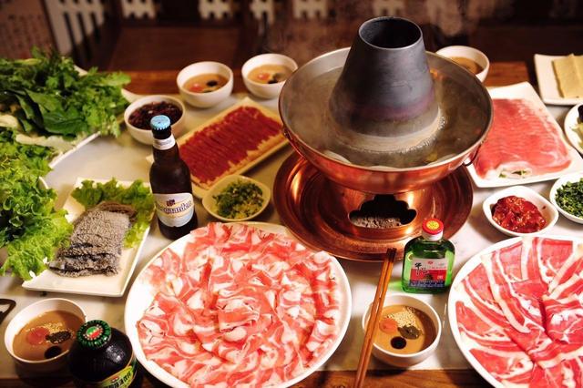 来津必吃美食·嗨哥又来安利涮羊肉了，毕竟冬天大家得吃点暖和的