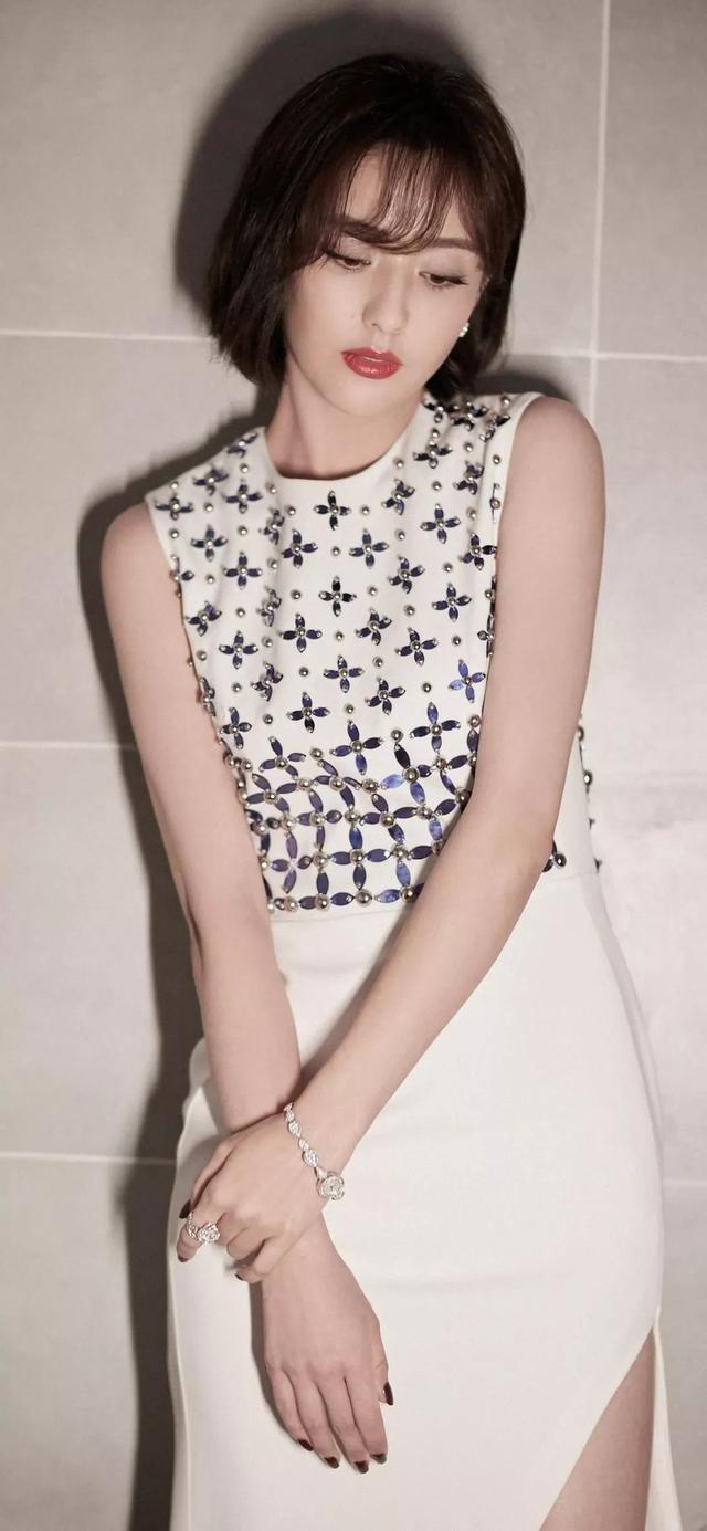 原味哆啦|佟丽娅壁纸，真的太漂亮啦