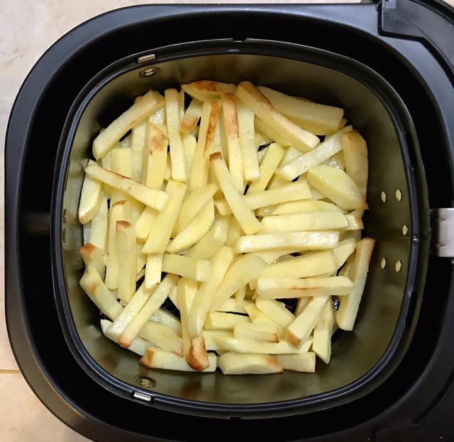 孩子爱吃炸薯条，自家在家不用油也能做，不油炸更健康