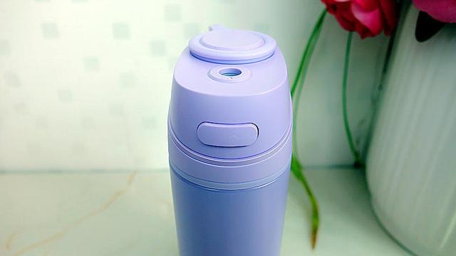 口腔清洁新工具，深度洁牙新体验——罗曼与丁香医生联名款冲牙器