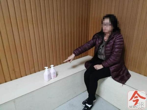 「光明网」柳州女子冒领他人快递，还拒不归还，最后她为自己的行为付出了代价