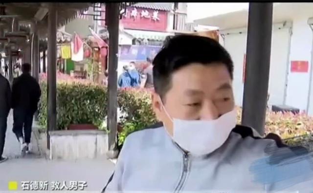 超级宝妈：母子游玩千灯古镇，男童不慎落水！父母带孩子旅游不可忽略这3点