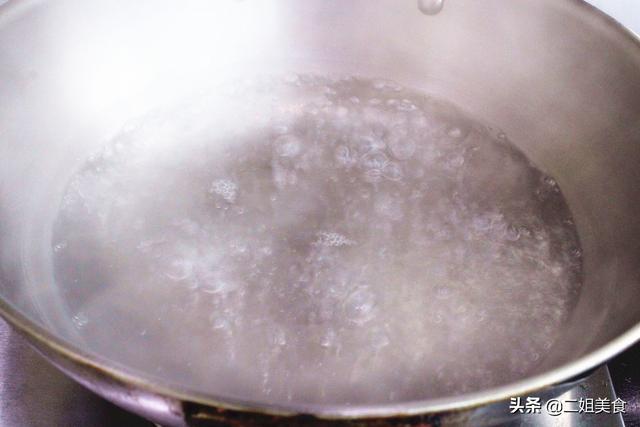 大雪过后，这菜要多吃，才2块钱一斤，简单一炖营养还美味